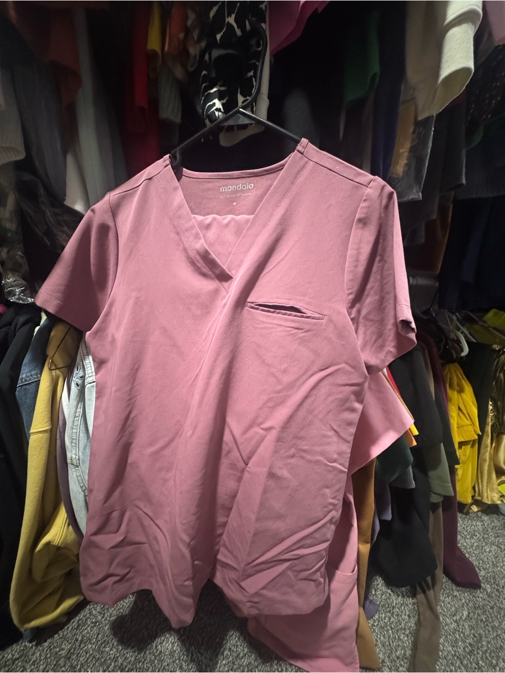 Mandala Men's Rose Short-Sleeve V-Neck Scrub Top